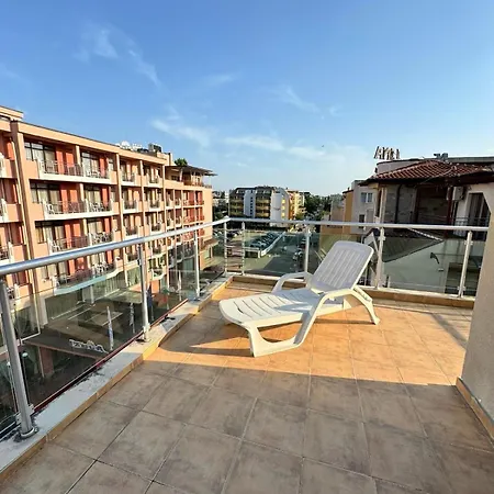 Amadeos Private * סאני ביץ'